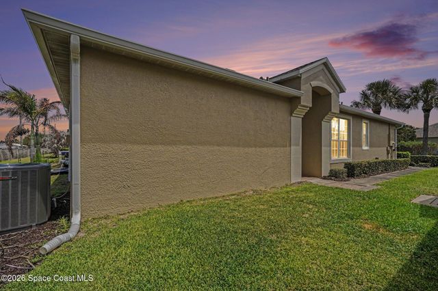 284 Intrepid Way, Indialantic, FL 32903