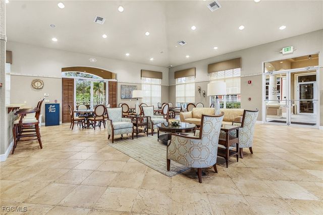 5680 Chelsey LN 201, Fort Myers, FL 33912