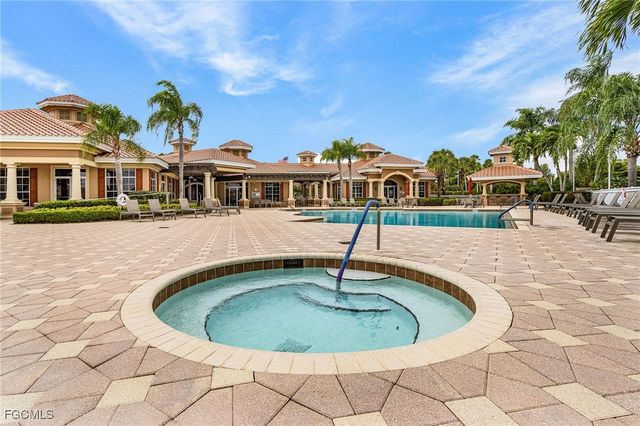 5680 Chelsey LN 201, Fort Myers, FL 33912