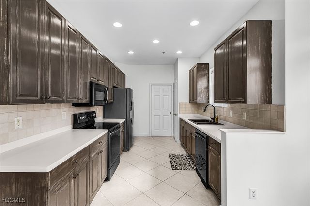 5680 Chelsey LN 201, Fort Myers, FL 33912