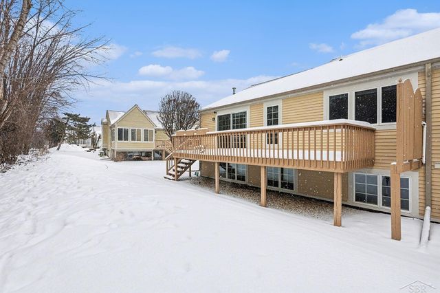 37 Willow Pond Drive, Saginaw, MI 48603