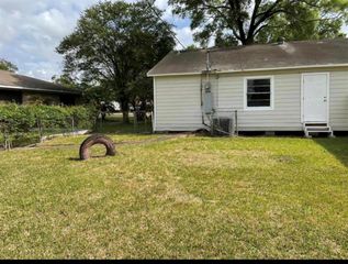 13429 Bandera Street B, Houston, TX 77015