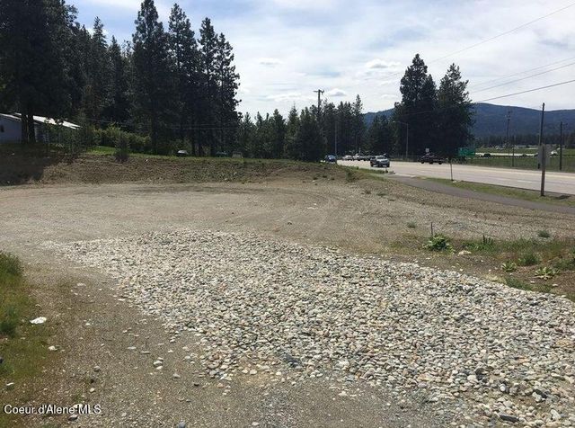 768 N Neufeld LN, Post Falls, ID 83854
