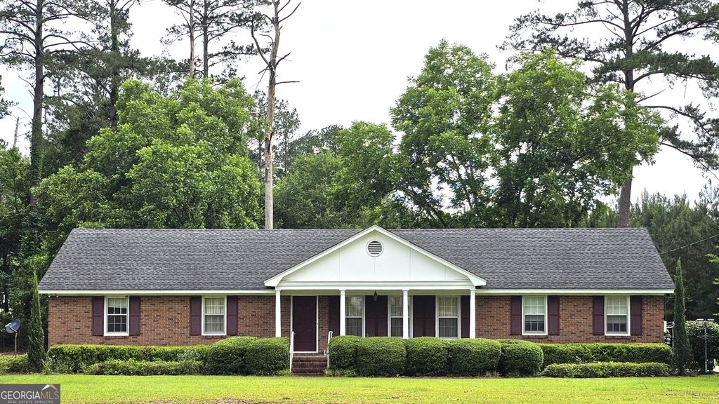 613 Old Macon Rd. Ext., Dublin, GA 31021