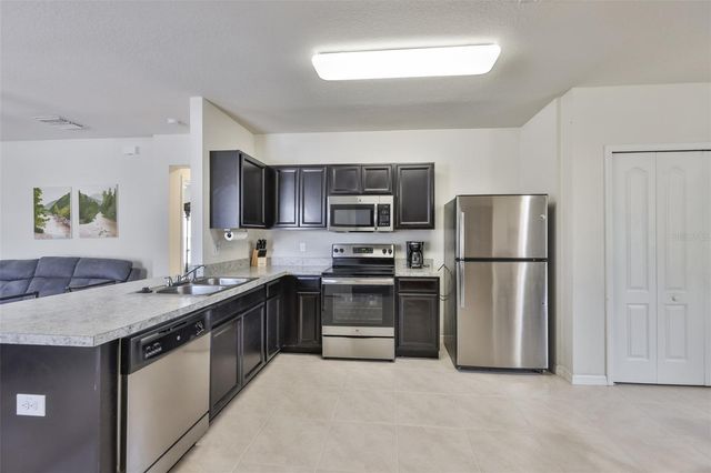 14401 DUNROBIN DRIVE, Wimauma, FL 33598