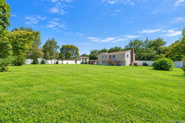 3 Richlee Drive, East Northport, NY 11731
