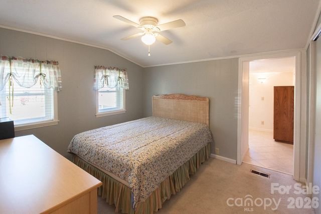 59 S Front Street, Franklin, NC 28734