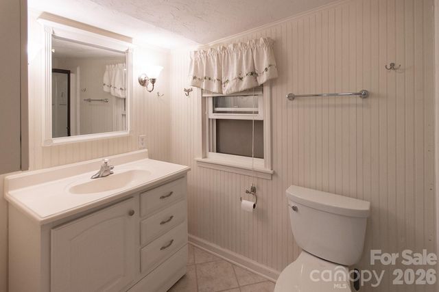 59 S Front Street, Franklin, NC 28734