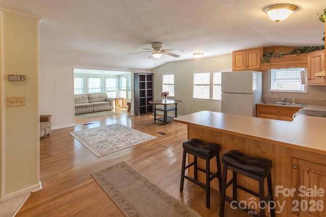59 S Front Street, Franklin, NC 28734