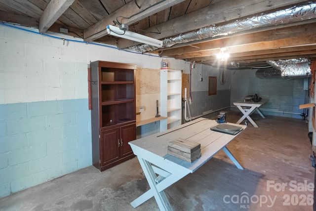 59 S Front Street, Franklin, NC 28734