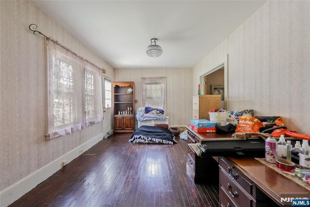 981 Valley Road, Clifton, NJ 07013