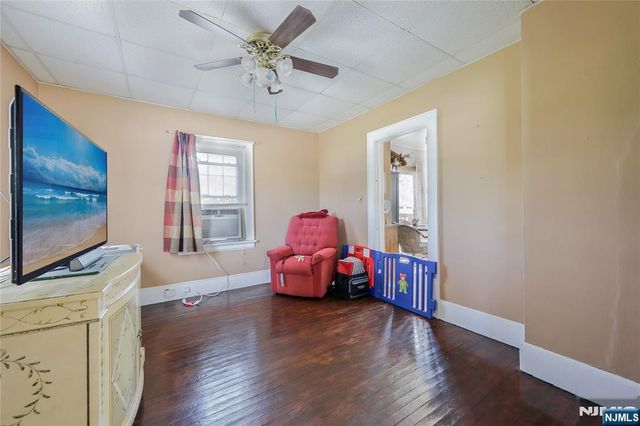 981 Valley Road, Clifton, NJ 07013