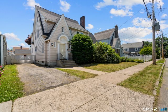 695 West Taft Avenue, Bridgeport, CT 06604