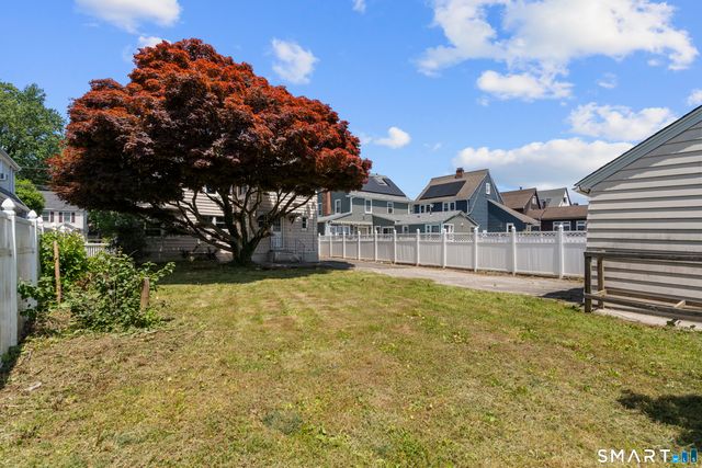 695 West Taft Avenue, Bridgeport, CT 06604