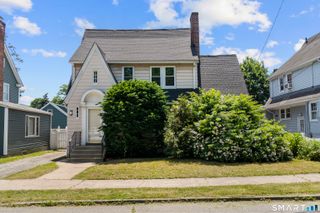 695 West Taft Avenue, Bridgeport, CT 06604