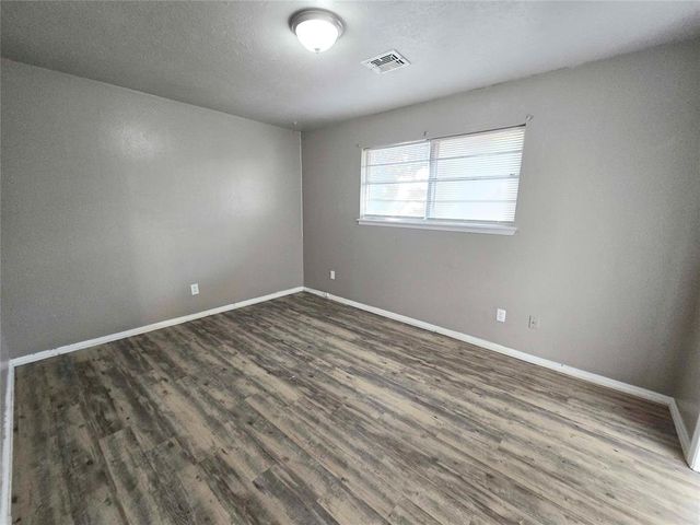 2500 SE 51st Street, Oklahoma City, OK 73129