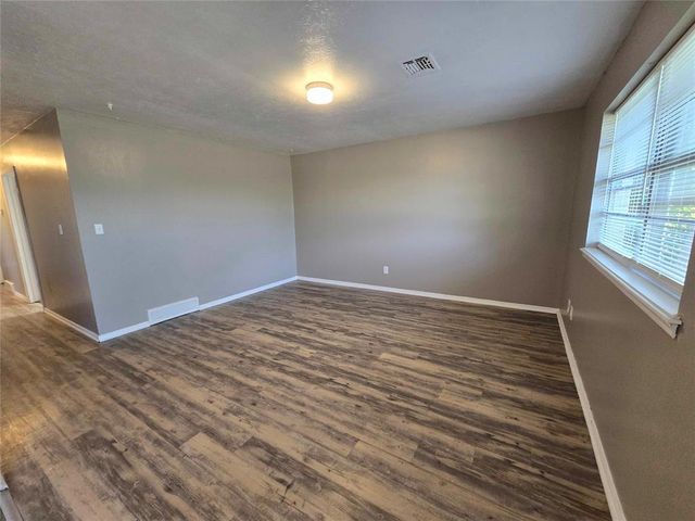 2500 SE 51st Street, Oklahoma City, OK 73129