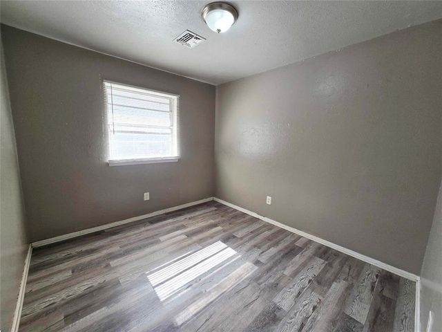 2500 SE 51st Street, Oklahoma City, OK 73129