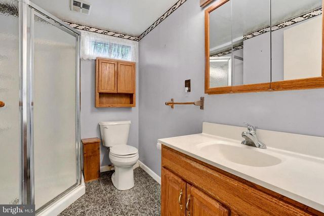 13079 CENTER RD, Stewartstown, PA 17363