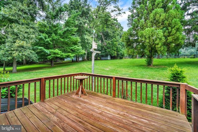 13079 CENTER RD, Stewartstown, PA 17363