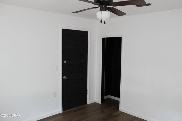 668 Wrights Creek Road, Caryville, FL 32427