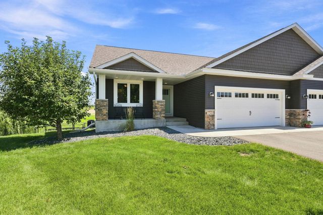 1743 Ducktail Court, New Richmond, WI 54017