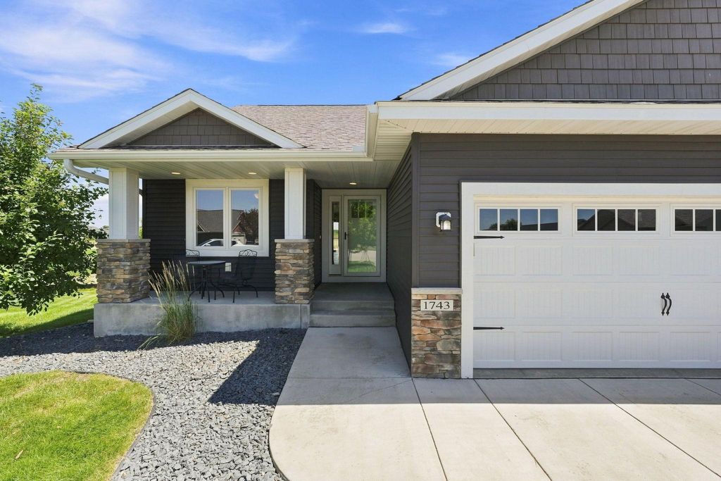 1743 Ducktail Court, New Richmond, WI 54017