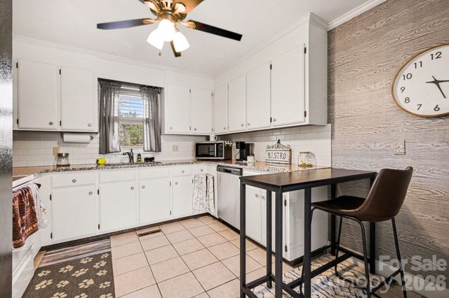 1162 Crestmont Drive SE, Concord, NC 28025