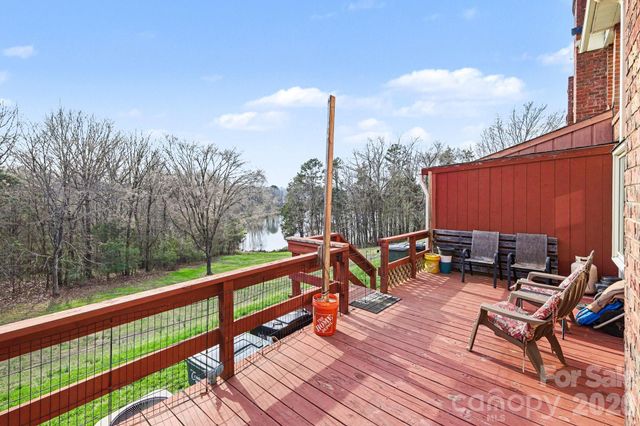 1162 Crestmont Drive SE, Concord, NC 28025