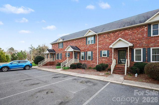 1162 Crestmont Drive SE, Concord, NC 28025
