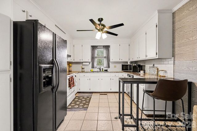 1162 Crestmont Drive SE, Concord, NC 28025