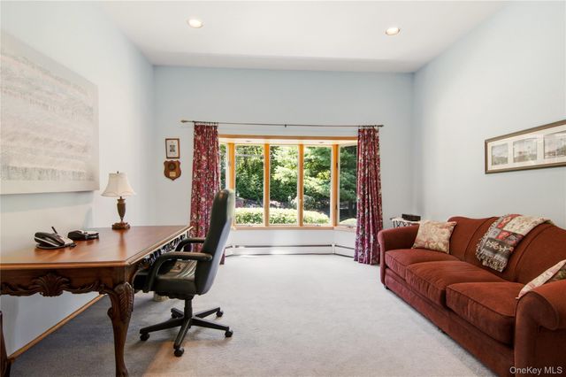 55 Meadow Glen Road, Northport, NY 11768
