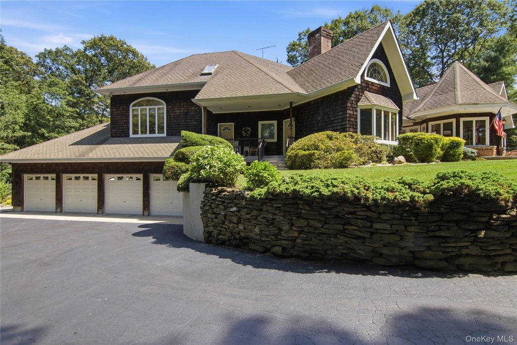 55 Meadow Glen Road, Northport, NY 11768 — photo 2
