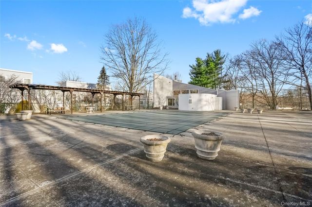 208 Harris Road HA3, Bedford, NY 10507