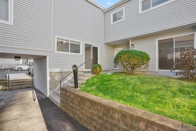 208 Harris Road HA3, Bedford, NY 10507