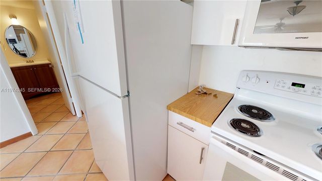 3665 NE 167 Street 501, North Miami Beach, FL 33160