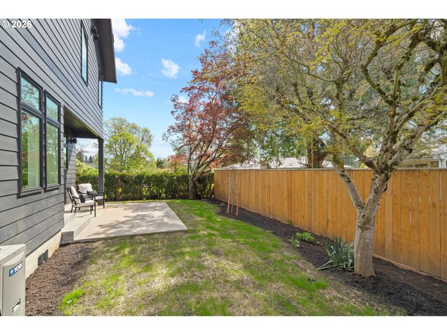 10992 Se Stanley Ave, Milwaukie, OR 97222