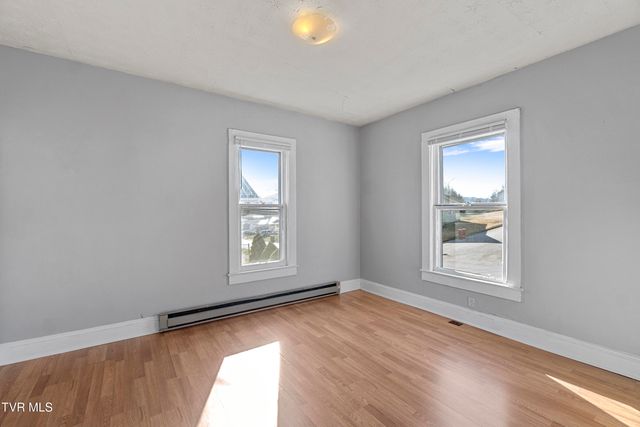 1008 North Boone Street, Johnson City, TN 37604