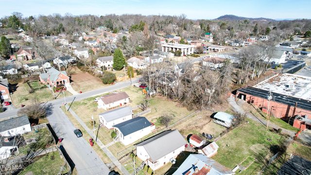 1008 North Boone Street, Johnson City, TN 37604