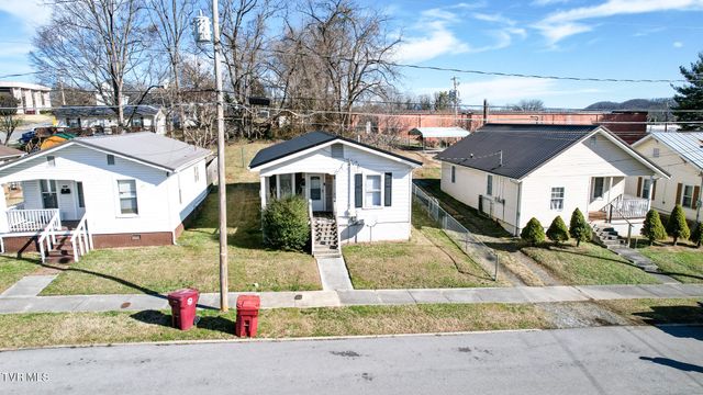 1008 North Boone Street, Johnson City, TN 37604