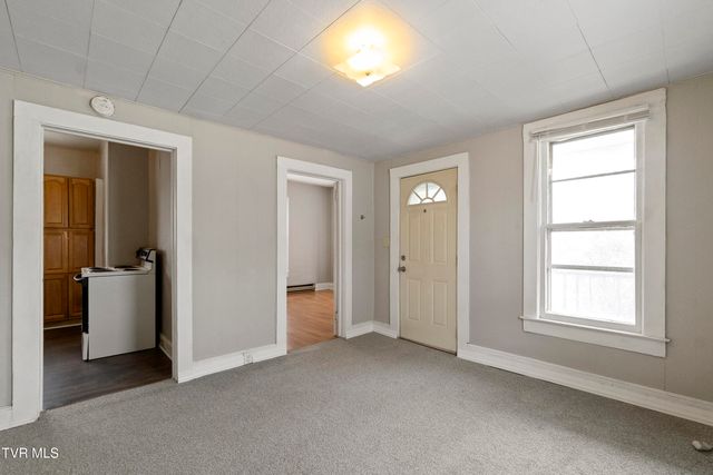 1008 North Boone Street, Johnson City, TN 37604