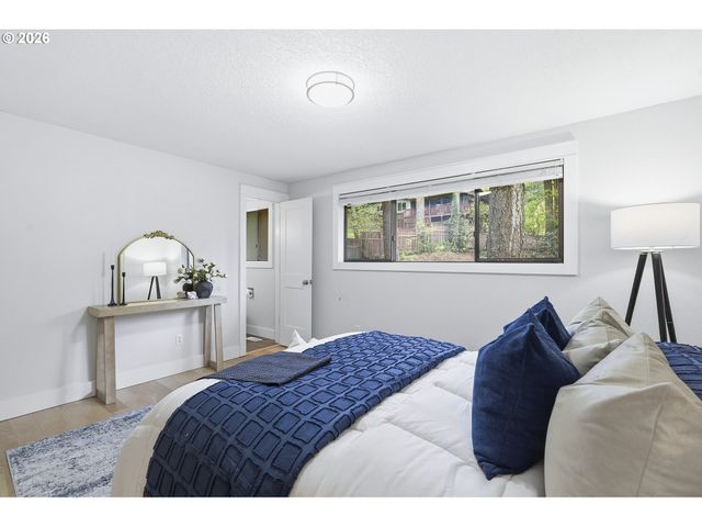 17931 S EDGEWOOD Ln, Oregon City, OR 97045