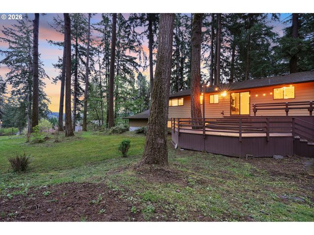 17931 S EDGEWOOD Ln, Oregon City, OR 97045