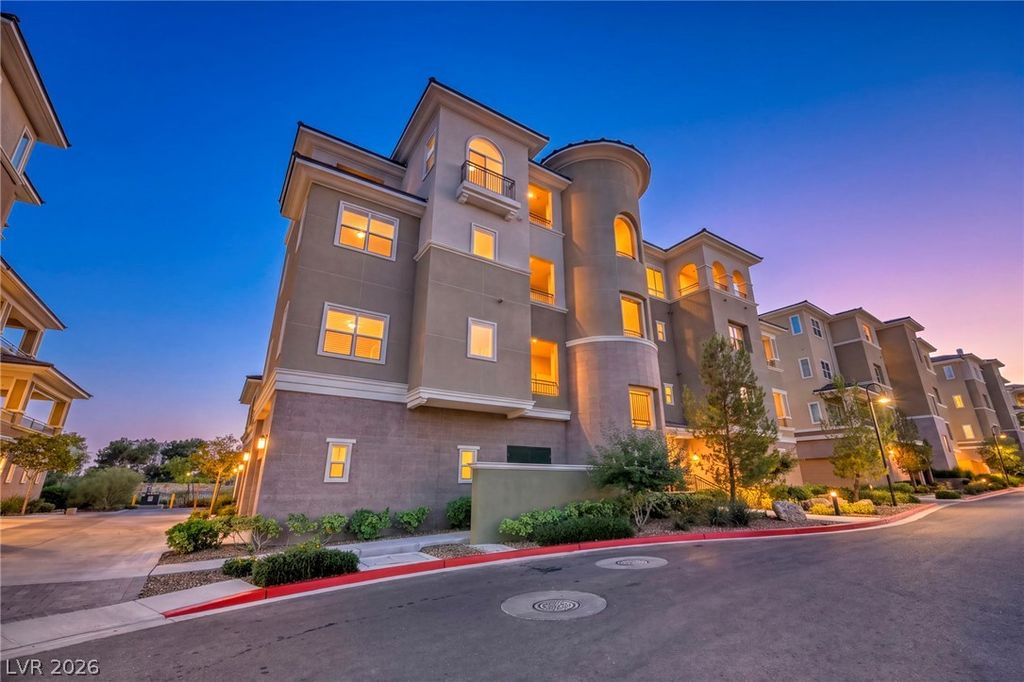 9125 Las Manaitas Avenue 302, Las Vegas, NV 89144 — photo 4