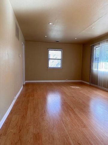 6328 E 3rd Avenue, Gary, IN 46403