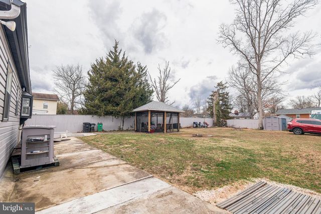 9406 SHERIDAN ST, Lanham, MD 20706