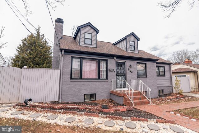 9406 SHERIDAN ST, Lanham, MD 20706
