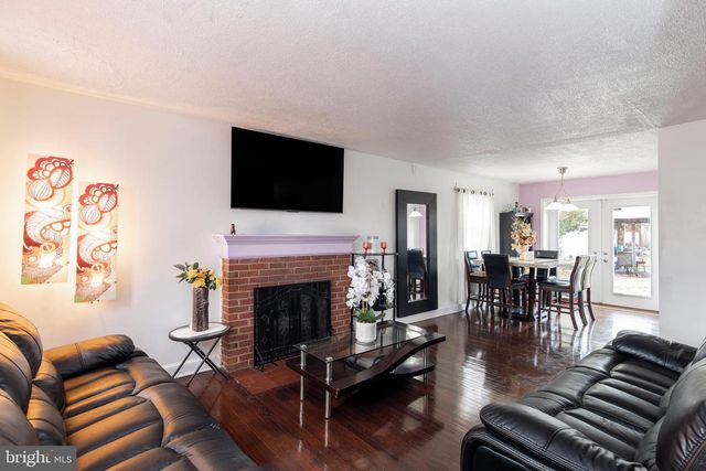 9406 SHERIDAN ST, Lanham, MD 20706