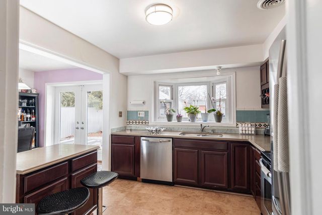 9406 SHERIDAN ST, Lanham, MD 20706