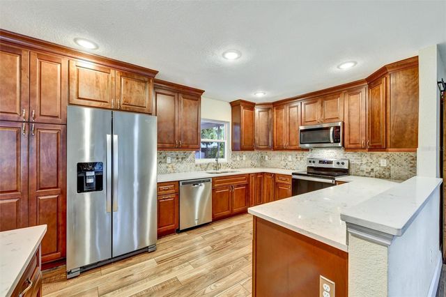 750 WOOD STREET, Dunedin, FL 34698